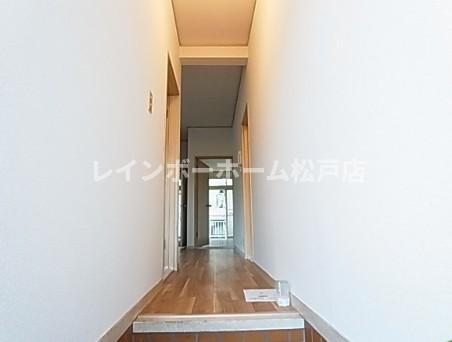 玄関　収納もある玄関です