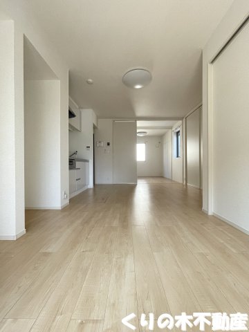 居室・リビング　反転タイプのお部屋です（現況を優先します）