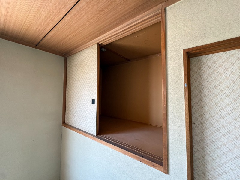 収納　こちらは収納です。物をしまう事ができますね！