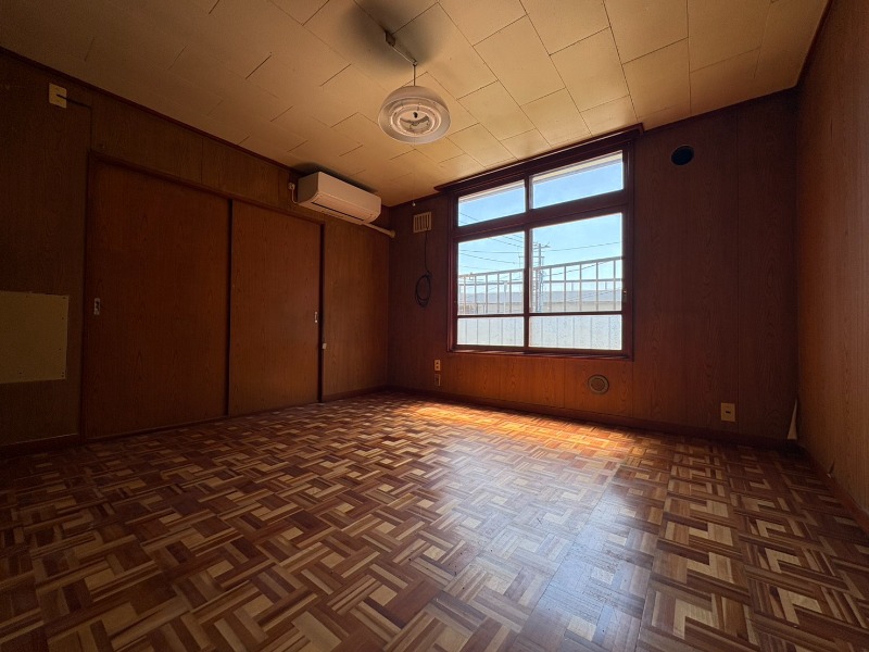 居室・リビング　広くてキレイなお部屋が広がっていて、充実した生活が送れそう。