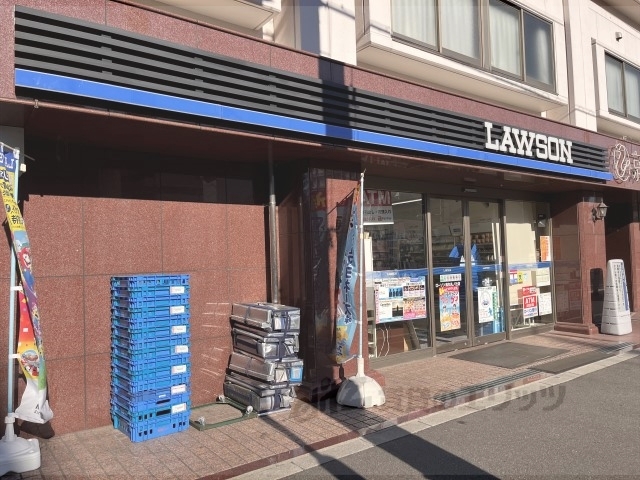 コンビニ　ローソン烏丸札ノ辻店（コンビニ）まで200m