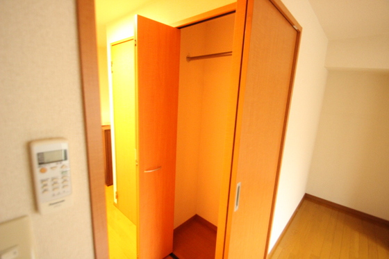 収納　※別号室の写真です。