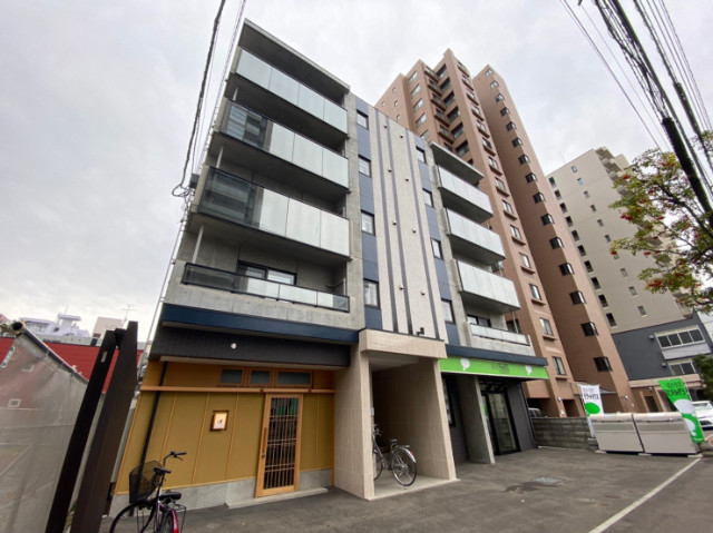 建物外観　札幌市中央区北４条西「リヒトラーレ円山」