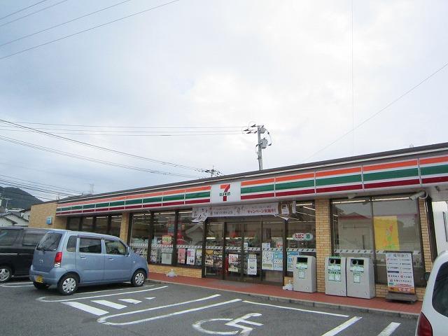コンビニ　セブン‐イレブン／八幡上の原店（コンビニ）まで427m