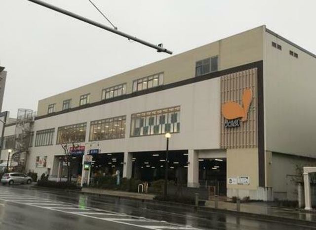 スーパー　ダイエー浦安駅前店（スーパー）まで555m