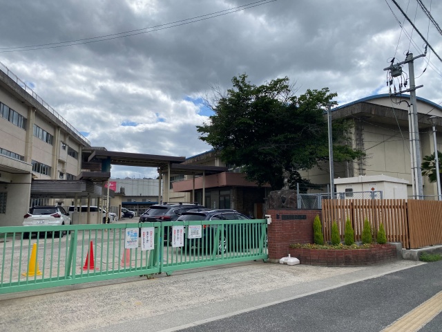 小学校　広島市立深川小学校（小学校）まで500m