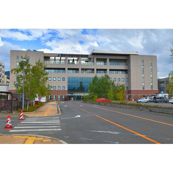 病院　信州大学医学部附属病院（病院）まで1241m