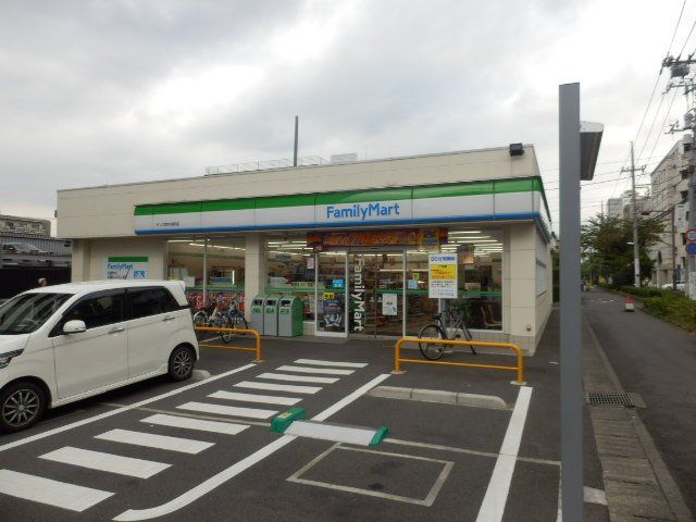 コンビニ　ファミリーマートサンズ厚木栄町店（コンビニ）まで575m
