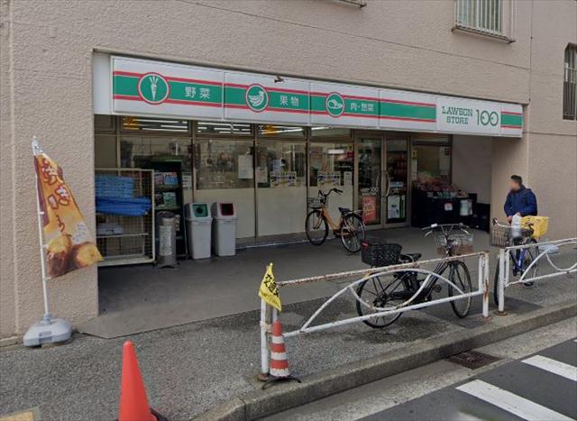 コンビニ　ローソンストア１００（コンビニ）まで334m