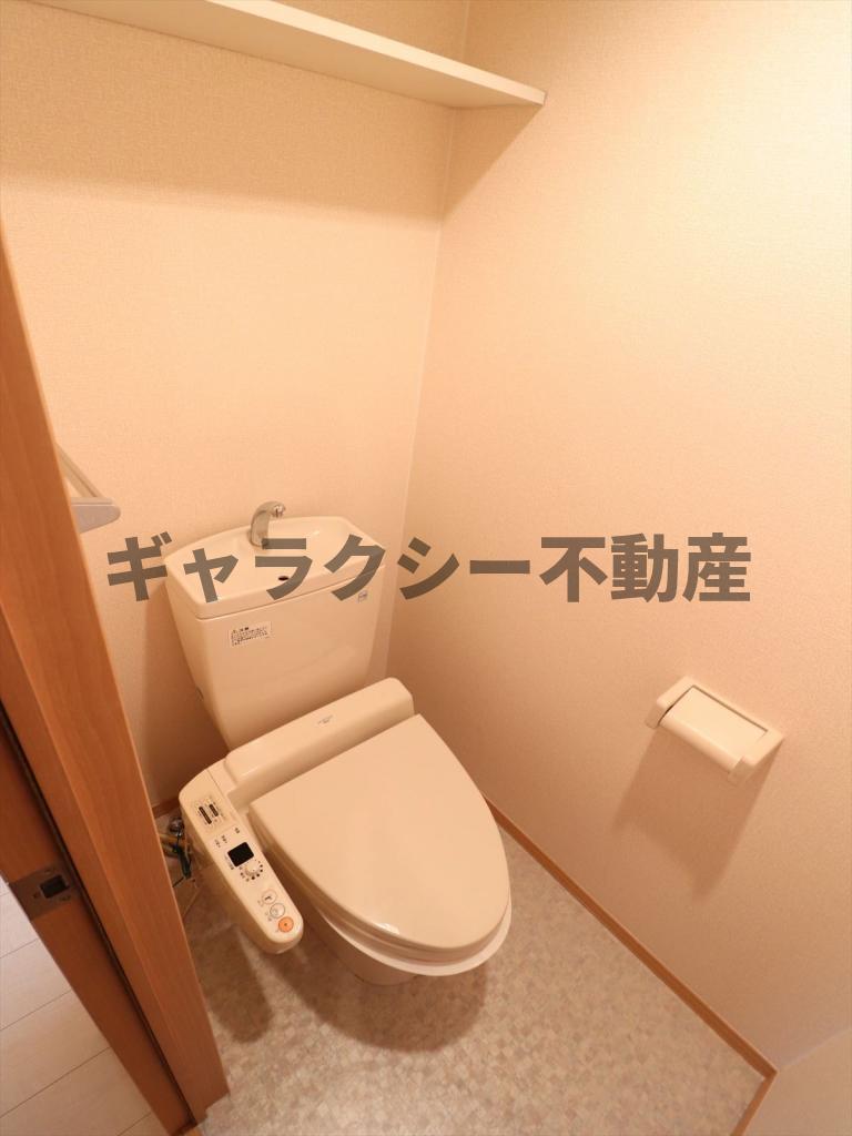 トイレ　温水洗浄暖房便座