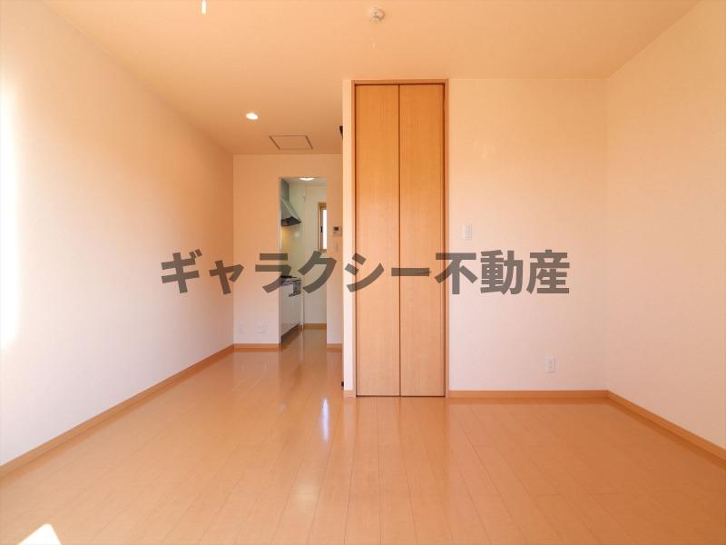 居室・リビング　10.1帖の洋室です