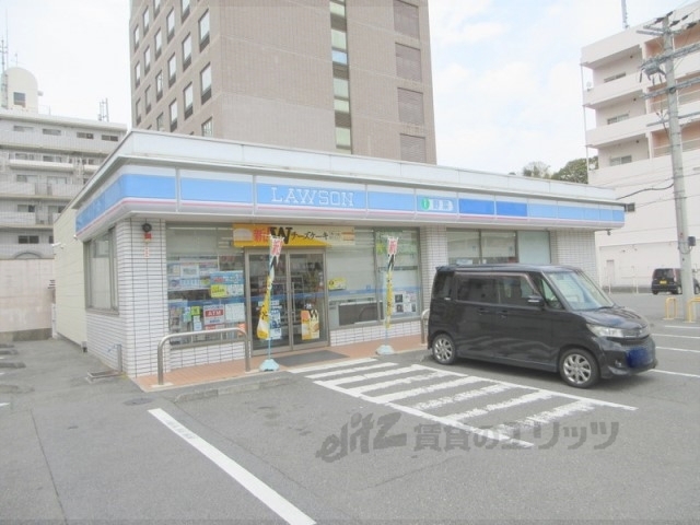 コンビニ　ローソンＪＲ三郷駅前店（コンビニ）まで800m