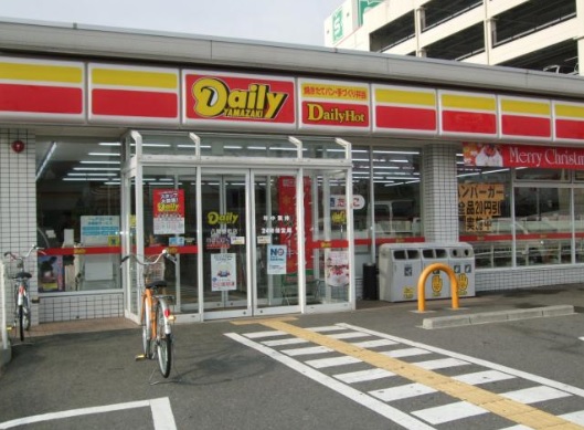 コンビニ　デイリーヤマザキ 平野加美南店（コンビニ）まで424m