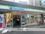 コンビニ　ファミリーマート南森町駅前店（コンビニ）まで137m