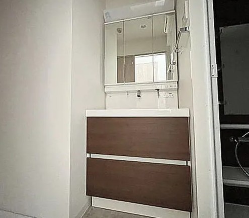 洗面設備　別部屋参照画像