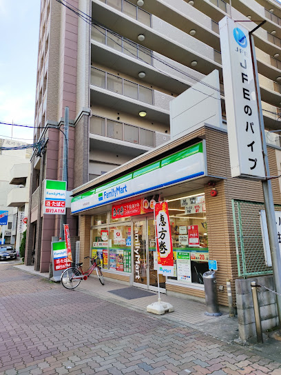 コンビニ　ファミリーマート 東別院駅前店（コンビニ）まで337m