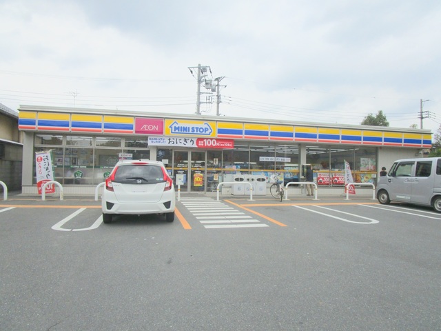 コンビニ　ミニストップ東菅野5丁目店（コンビニ）まで320m