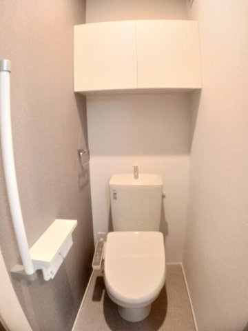 トイレ　コンパクトで使いやすいトイレです