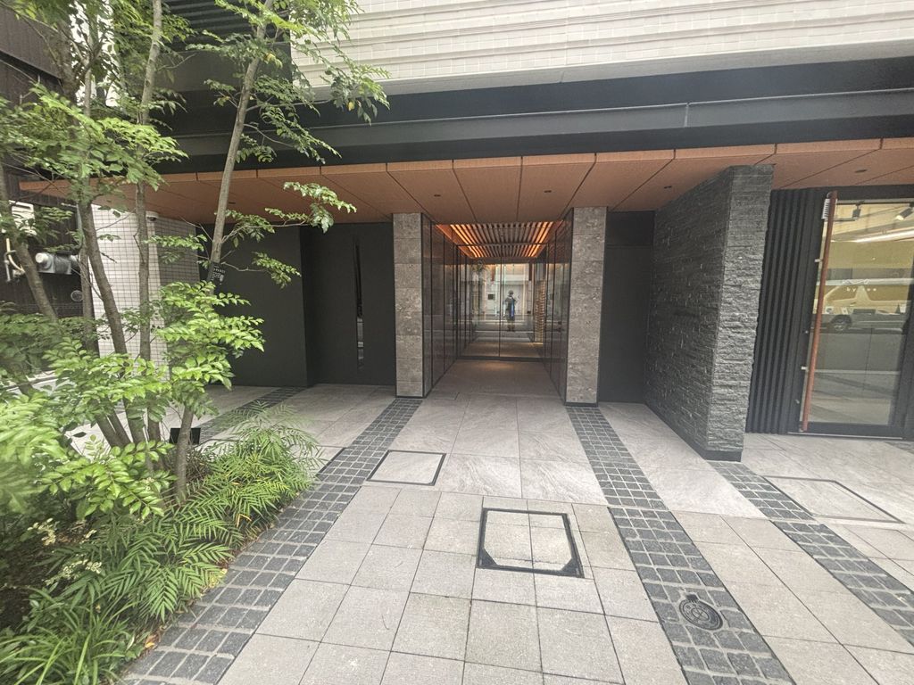 エントランス　エントランス