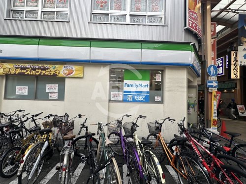 コンビニ　ファミリーマート 南船場店（コンビニ）まで110m
