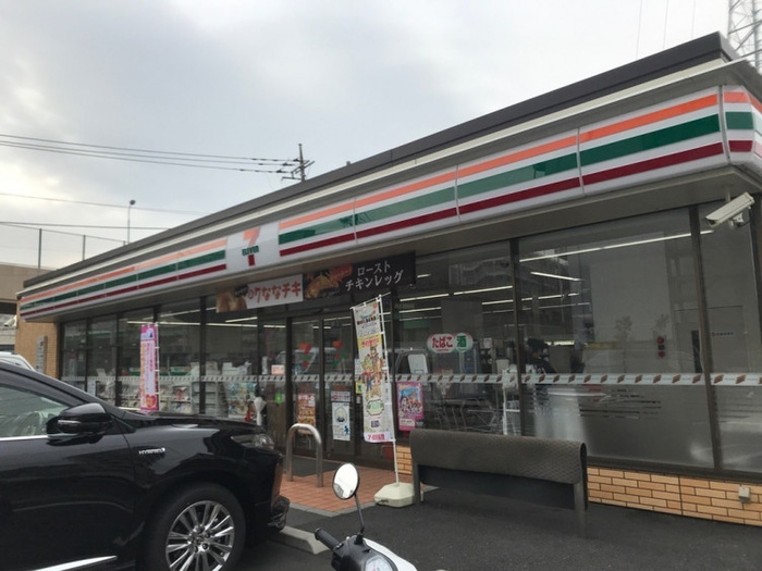 コンビニ　セブンイレブン（コンビニ）まで312m