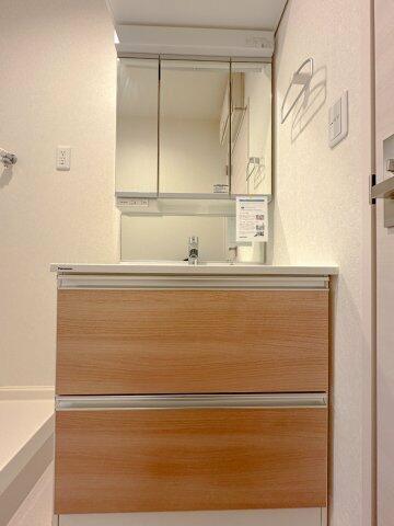 玄関　別タイプのお部屋の写真です