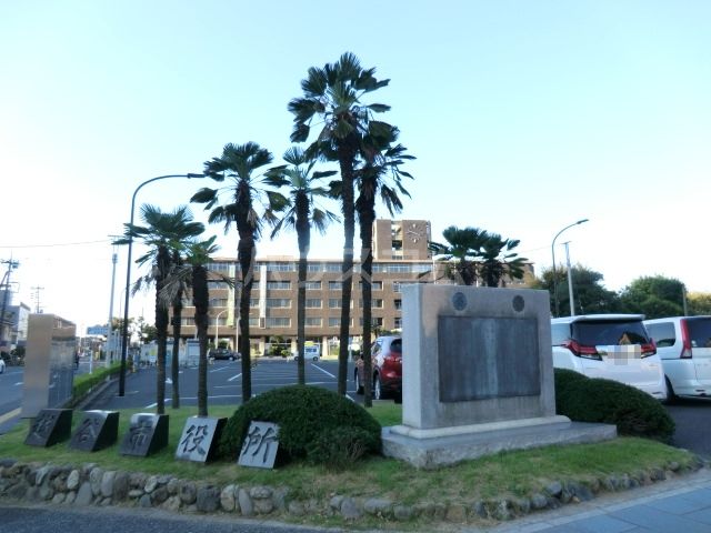 役所　越谷市役所（役所）まで453m