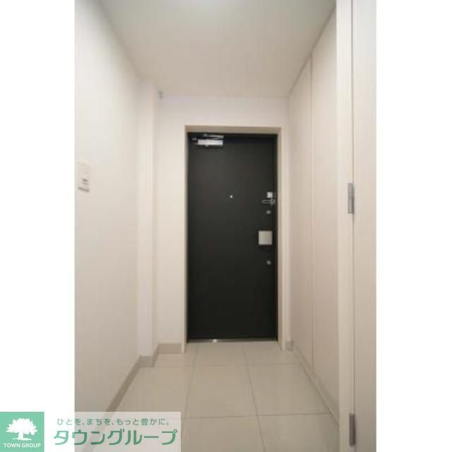玄関　※写真は同タイプ住戸です。