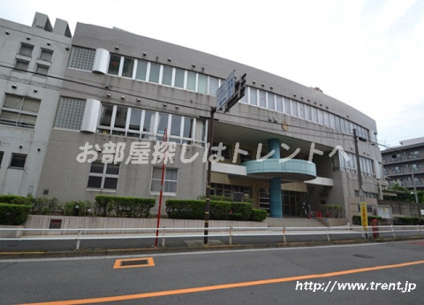 小学校　新宿区立 牛込仲之小学校（小学校）まで520m