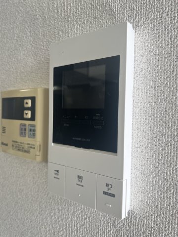 セキュリティ　モニター付きインターホン