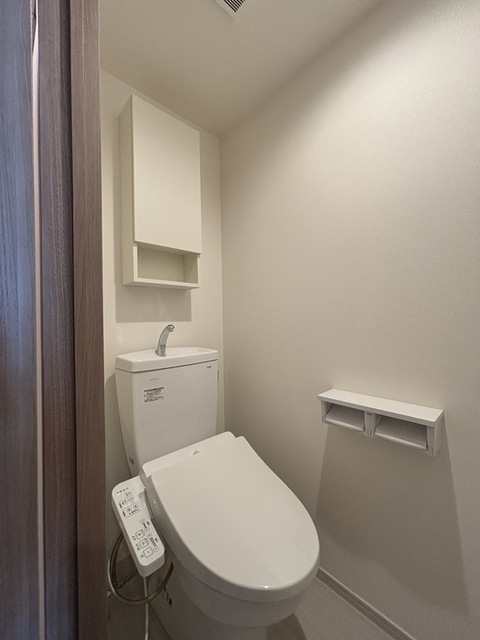 トイレ　別部屋同タイプ