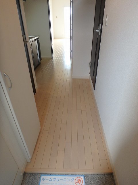 玄関　２階の室内写真です