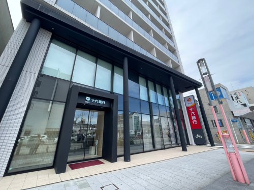 銀行　十六銀行桜山支店（銀行）まで354m