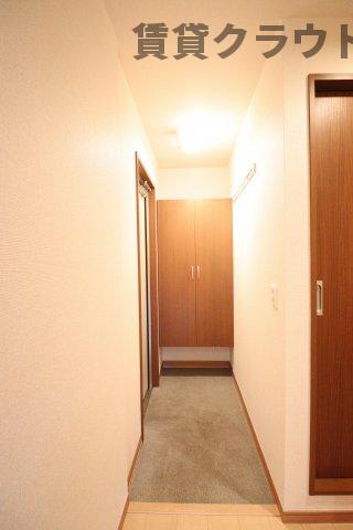 玄関　いってきます！