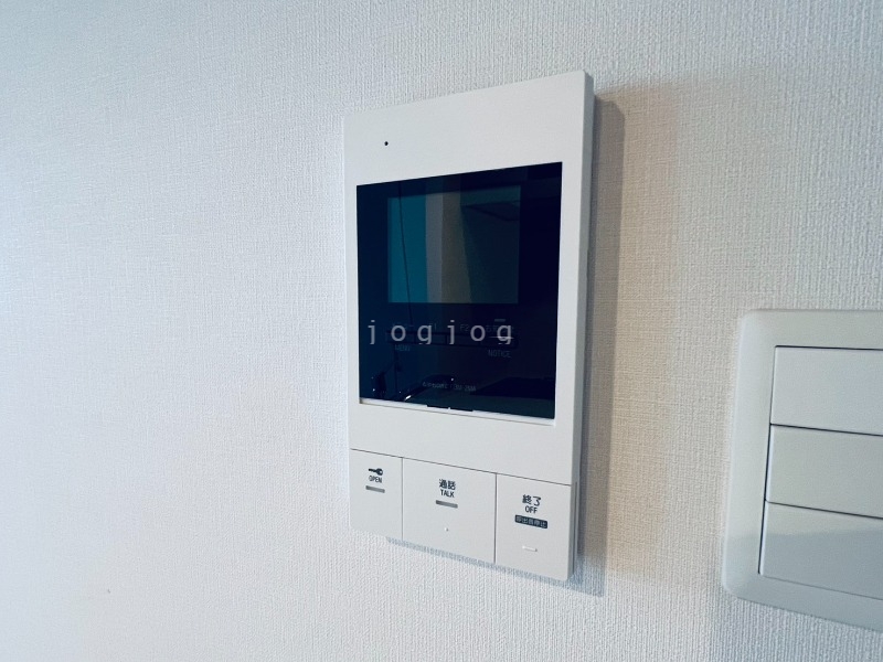 セキュリティ　モニター付きインターホンで来客確認も安心です！