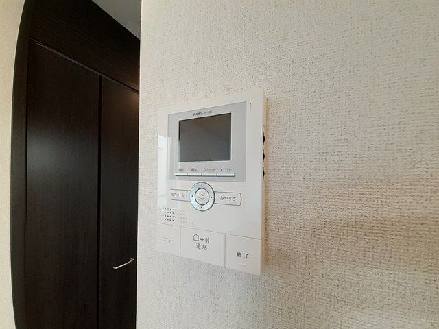 セキュリティ　モニター付きインターホン