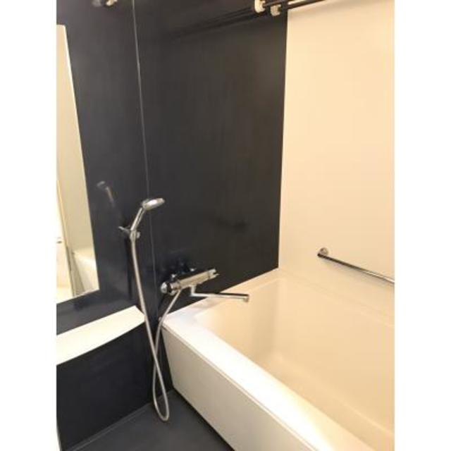 バス・シャワールーム　※写真は同タイプ住戸です。