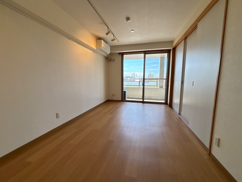 テラコート芦屋の居間写真