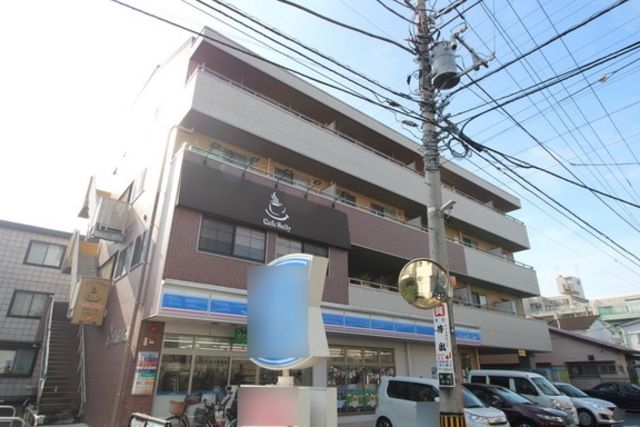 コンビニ　ローソン（コンビニ）まで442m