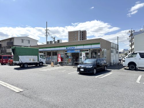 コンビニ　ファミリーマート 春日井鳥居松店（コンビニ）まで590m
