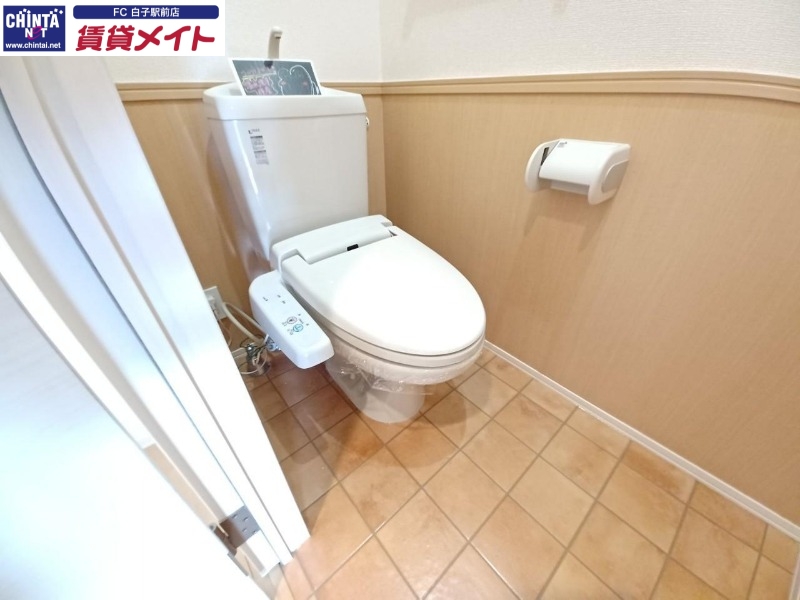 トイレ　別部屋参考写真です