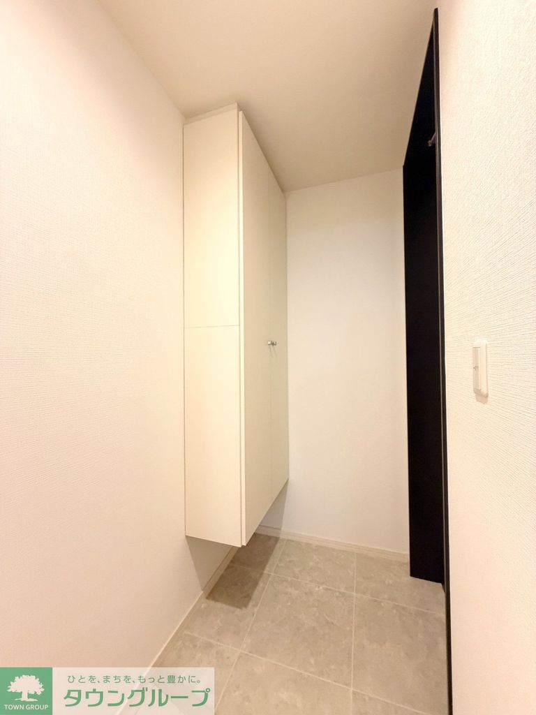 White Ashの玄関写真