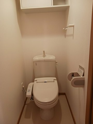 トイレ　コンパクトで使いやすいトイレです