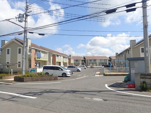 ロビー　前面道路～敷地内