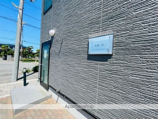 レオパレス金堀16の外観写真