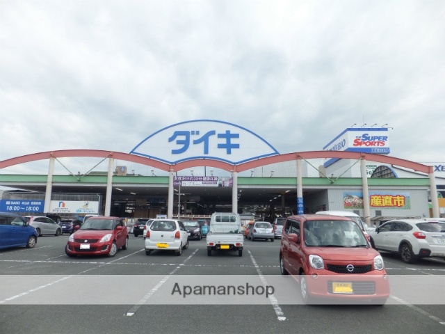 ホームセンター　ＤＣＭダイキ本山店１８０８（ホームセンター）まで400m