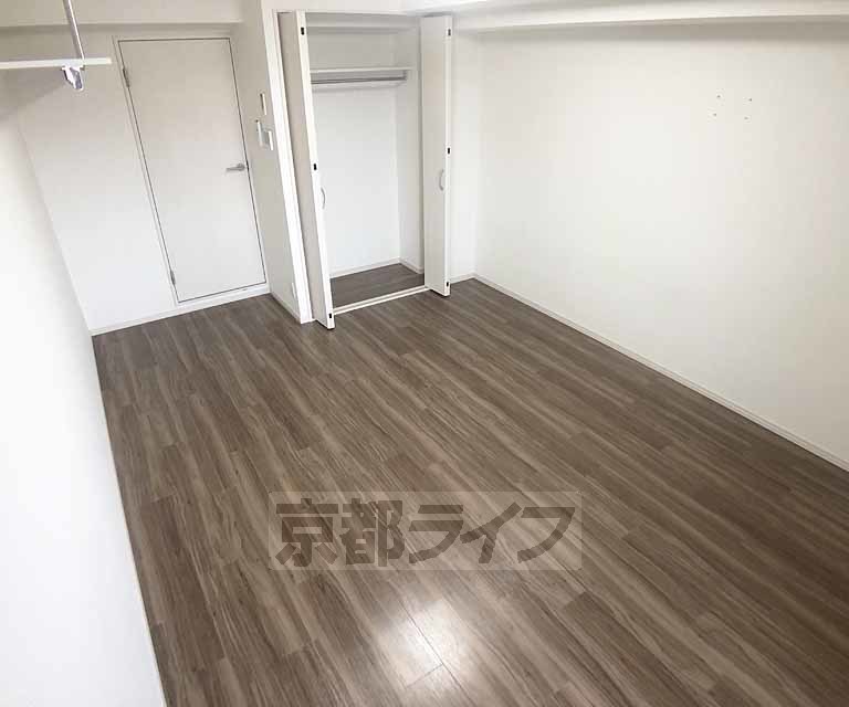 ＪＲ山陰本線 円町駅 徒歩5分 7階建 築11年の居間写真