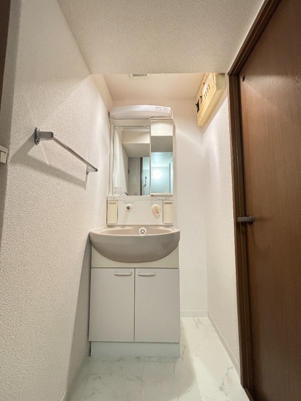 洗面設備　７０６号室　写真