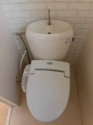 トイレ　ウォシュレット付き！