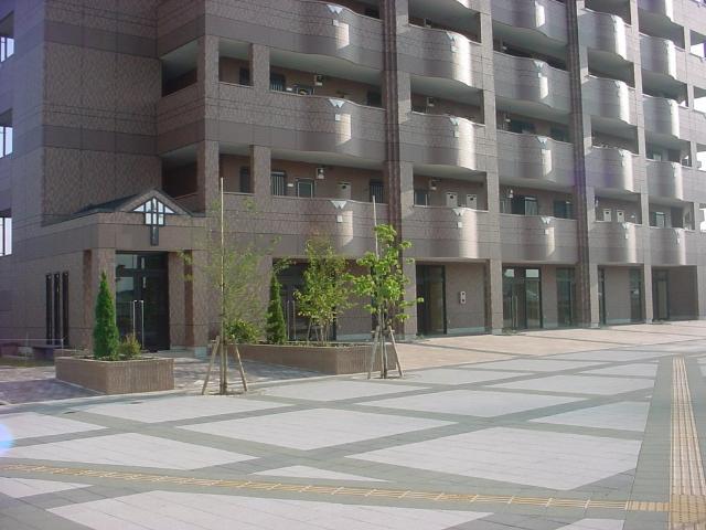 建物外観　外観写真（昼）